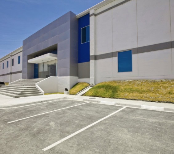 How a Global Brokerage Secured a Major Logistics Lease Through Focused Targeting