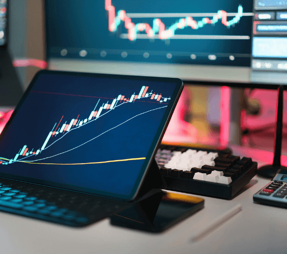 Best Commercial Real Estate Investments of 2025 — What This Year Taught Us