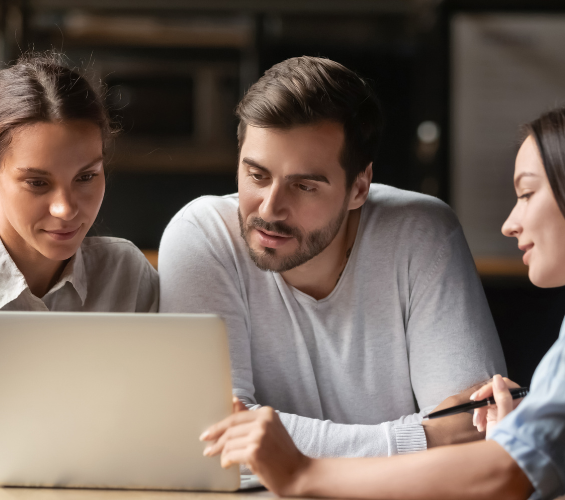 How Brokers Are Explaining AI to Owners — And Why It’s Changing Leasing Conversations